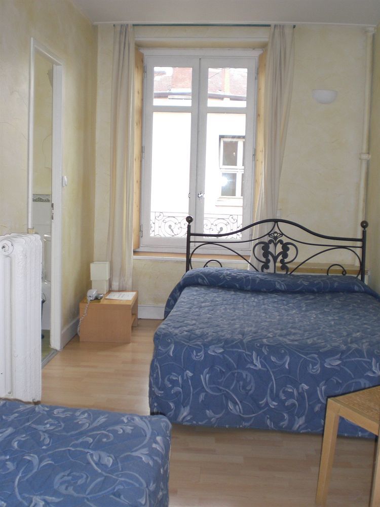 Academie Hotel 4*