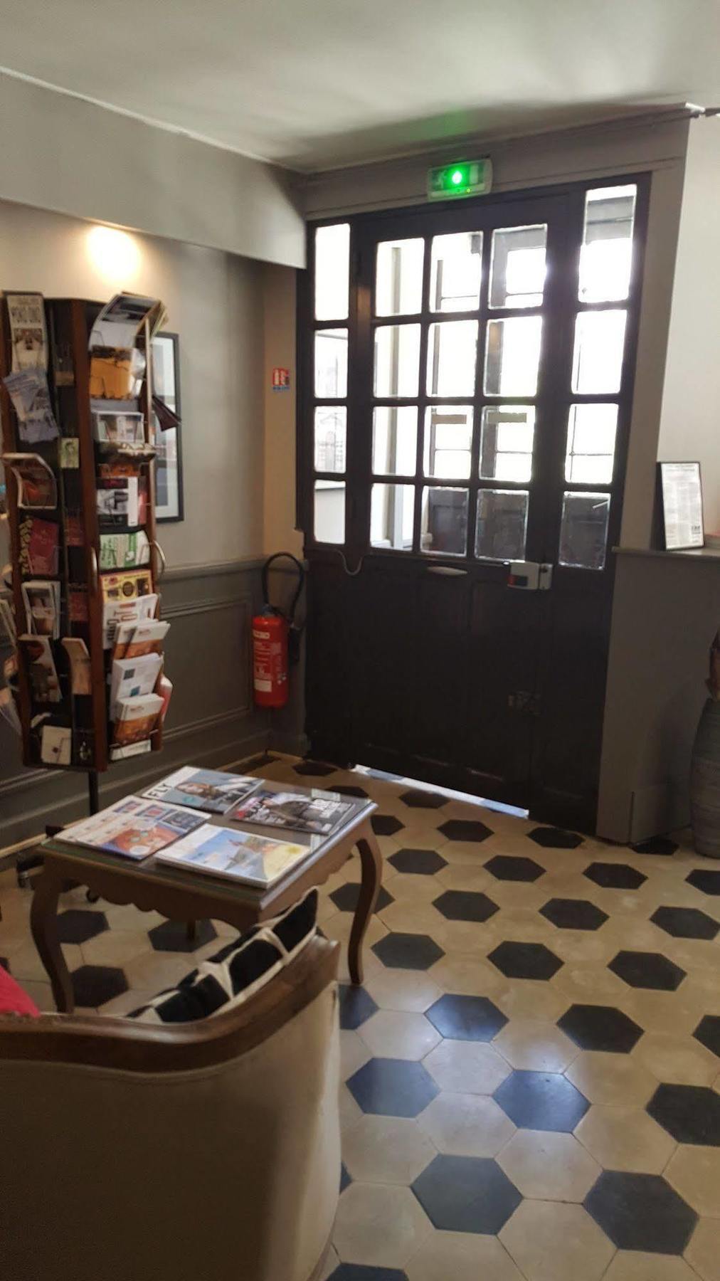Academie 4* Lyon